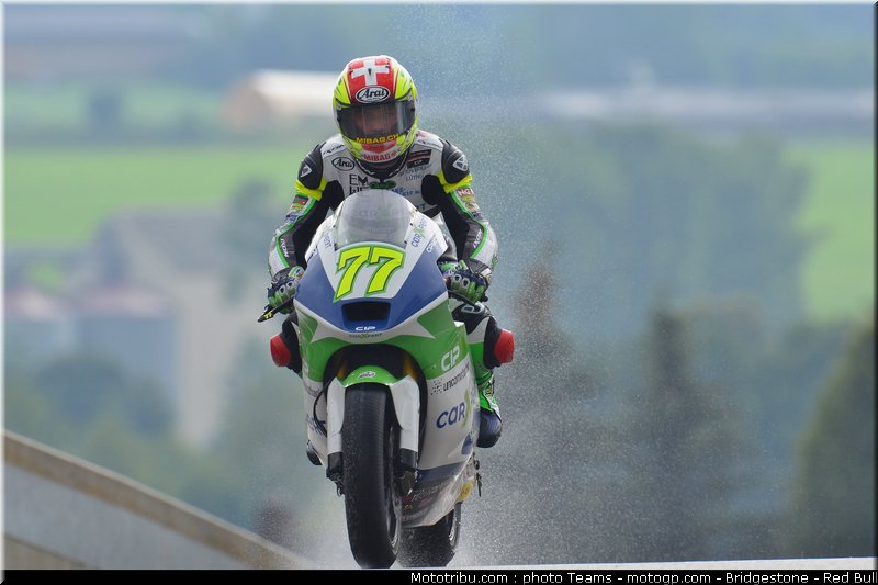 moto2_aegerter_0012_allemagne_sachsenring_2012