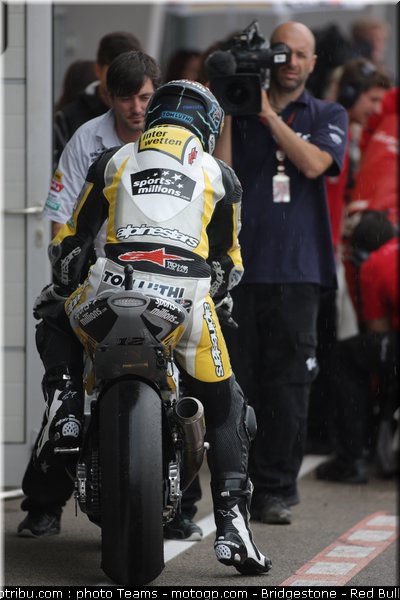 moto2_luthi_0006_allemagne_sachsenring_2012