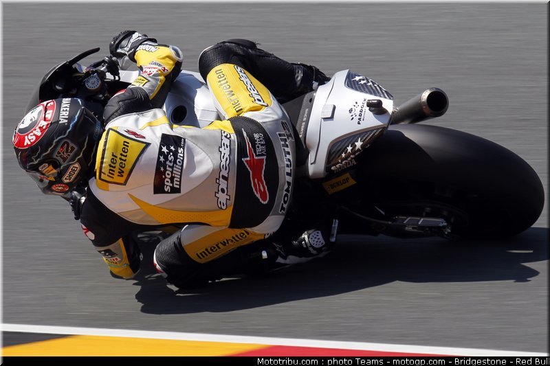 moto2_luthi_0009_allemagne_sachsenring_2012