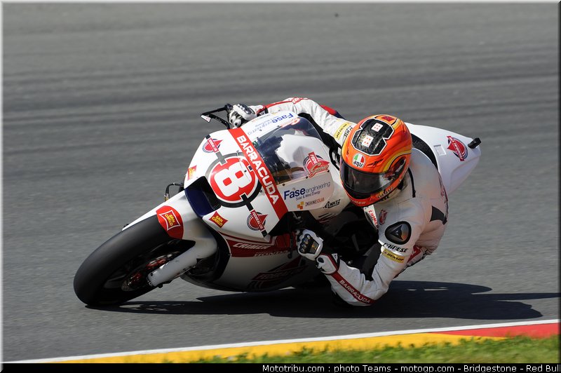 moto2_rea_0003_allemagne_sachsenring_2012
