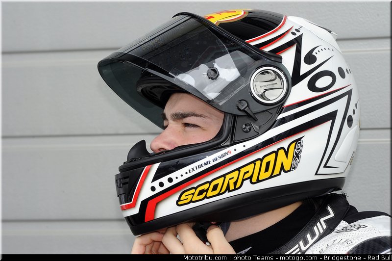 moto2_rea_0008_allemagne_sachsenring_2012
