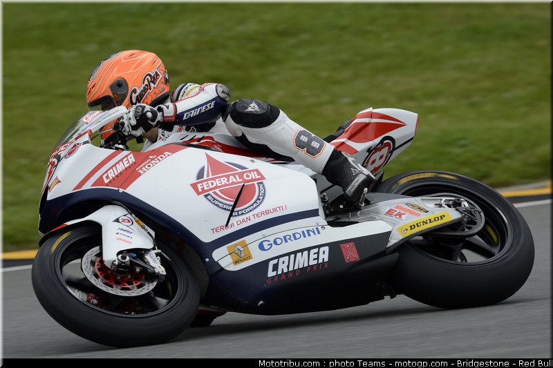 moto2_rea_0014_allemagne_sachsenring_2012