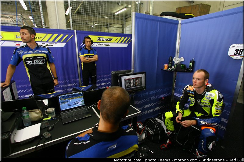 moto2_smith_0013_allemagne_sachsenring_2012