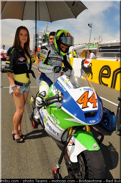 motogp_pitbabe_0008_allemagne_sachsenring_2012