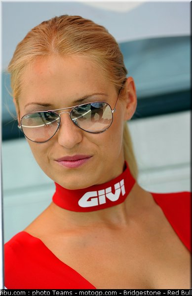 motogp_pitbabe_0009_allemagne_sachsenring_2012
