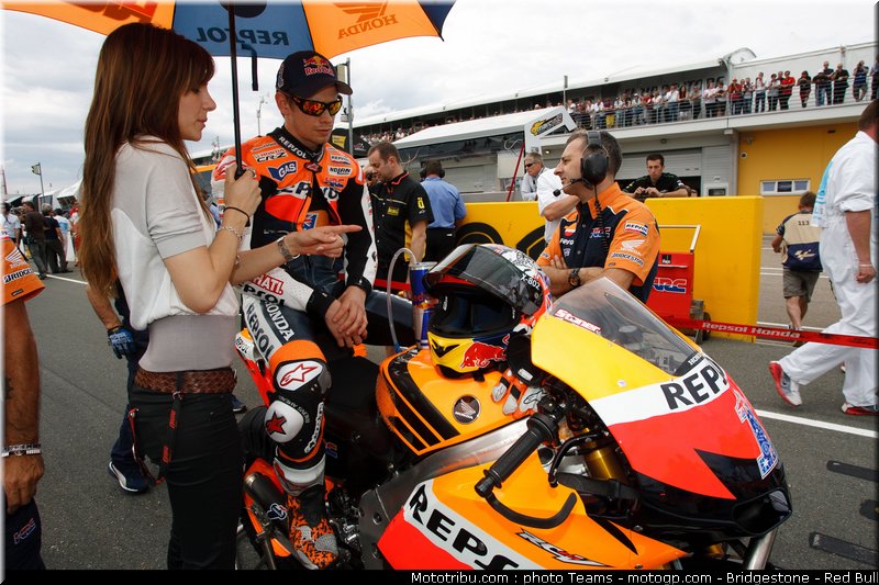 motogp_pitbabe_0026_allemagne_sachsenring_2012