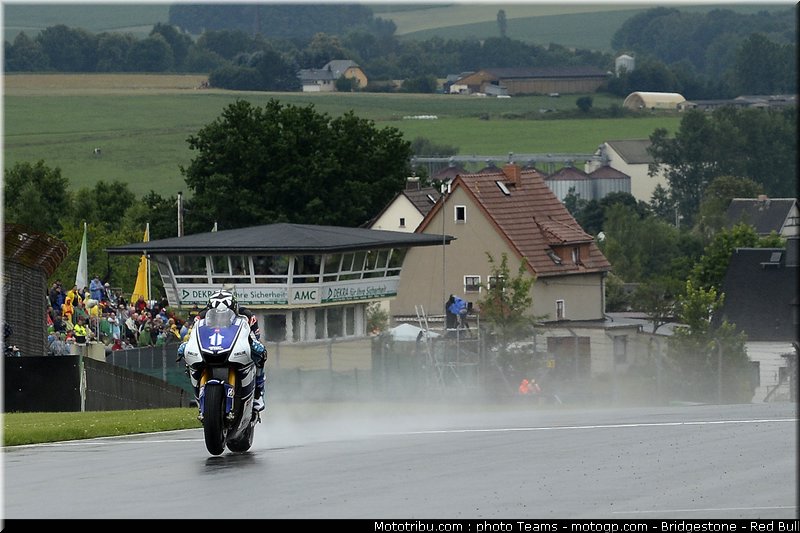 motogp_spies_0010_allemagne_sachsenring_2012