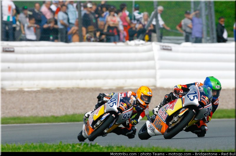 red_bull_motogp_rookie_cup_0025_allemagne_sachsenring_2012