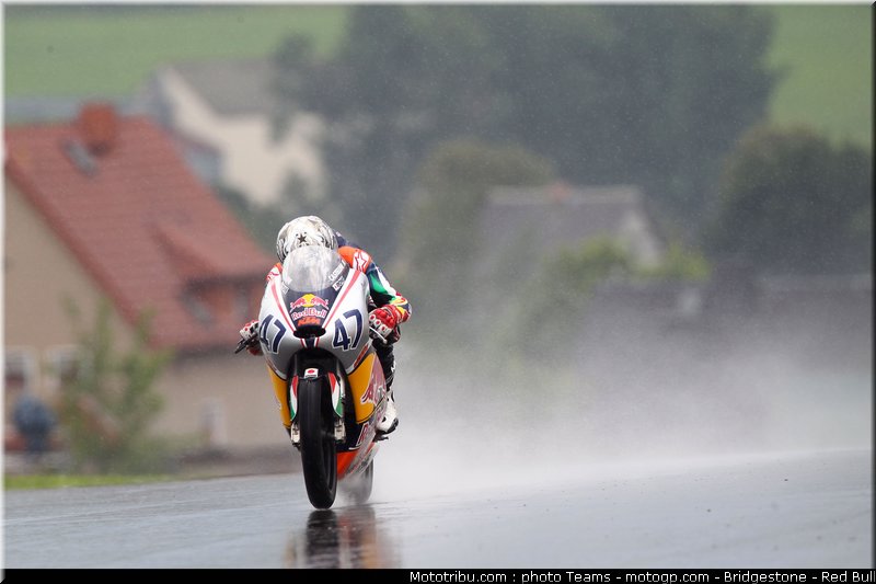 red_bull_motogp_rookie_cup_castellini_0003_allemagne_sachsenring_2012