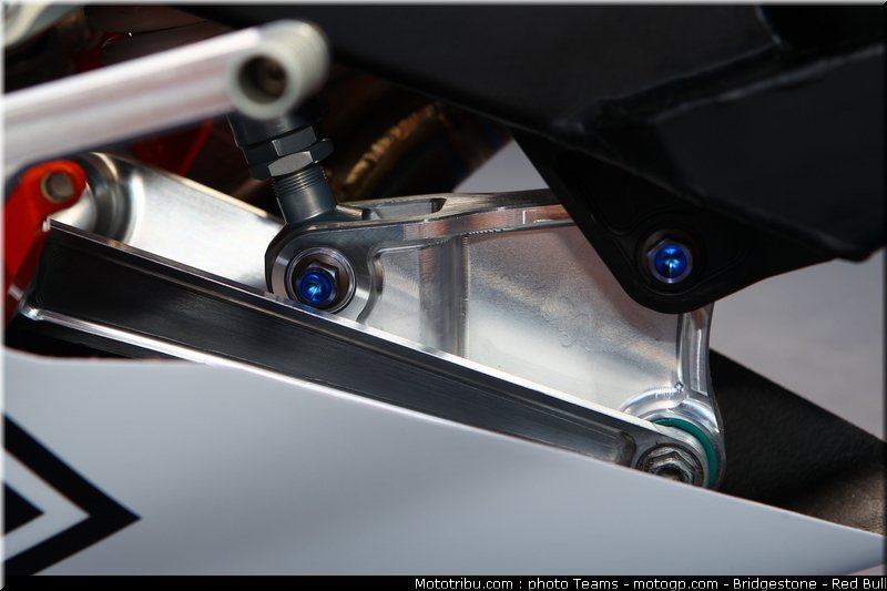 red_bull_motogp_rookie_cup_ktm_0013_allemagne_sachsenring_2012