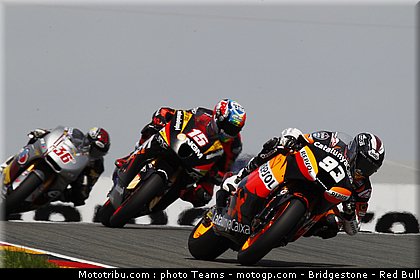 moto2_0006_allemagne_sachsenring_2012.jpg