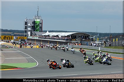 moto2_0012_allemagne_sachsenring_2012.jpg