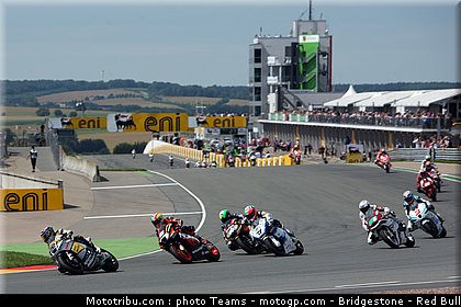moto2_0014_allemagne_sachsenring_2012.jpg