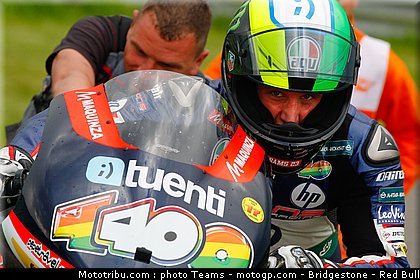 moto2_espargaro_p_0001_allemagne_sachsenring_2012.jpg
