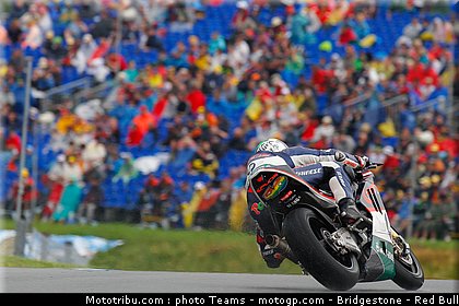 moto2_espargaro_p_0005_allemagne_sachsenring_2012.jpg