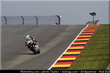 moto2_espargaro_p_0008_allemagne_sachsenring_2012.jpg