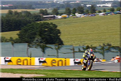 moto2_smith_0004_allemagne_sachsenring_2012.jpg
