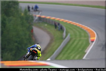 moto2_smith_0011_allemagne_sachsenring_2012.jpg