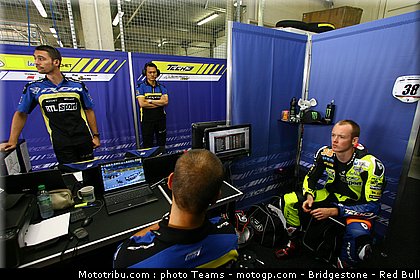 moto2_smith_0013_allemagne_sachsenring_2012.jpg