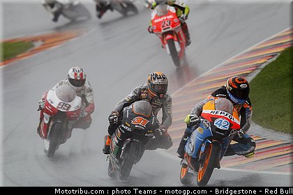 moto3_0005_allemagne_sachsenring_2012.jpg