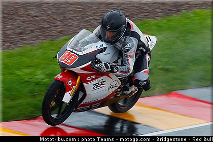moto3_techer_0009_allemagne_sachsenring_2012.jpg