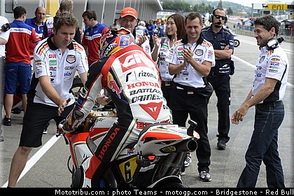 motogp_bradl_0025_allemagne_sachsenring_2012.jpg