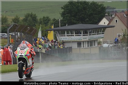 motogp_hayden_0012_allemagne_sachsenring_2012.jpg
