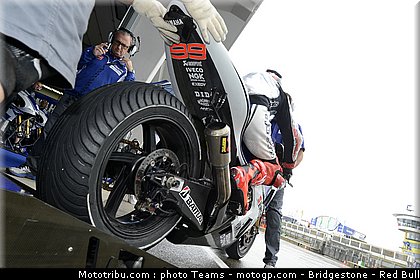 motogp_lorenzo_0016_allemagne_sachsenring_2012.jpg