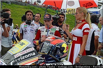 motogp_pitbabe_0005_allemagne_sachsenring_2012.jpg