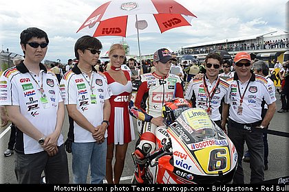 motogp_pitbabe_0012_allemagne_sachsenring_2012.jpg