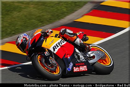 motogp_stoner_0012_allemagne_sachsenring_2012.jpg