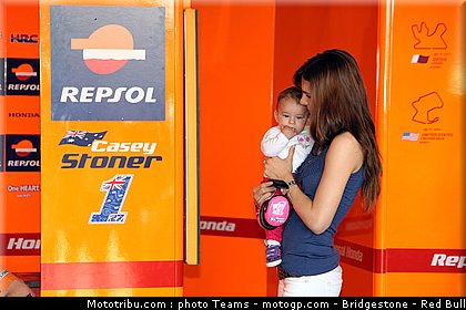 motogp_stoner_0022_allemagne_sachsenring_2012.jpg