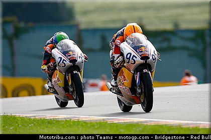 red_bull_motogp_rookie_cup_0011_allemagne_sachsenring_2012.jpg