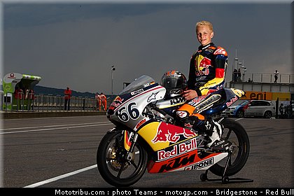 red_bull_motogp_rookie_cup_alt_0002_allemagne_sachsenring_2012.jpg