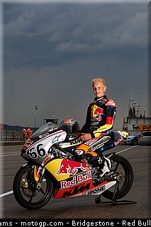 red_bull_motogp_rookie_cup_alt_0003_allemagne_sachsenring_2012.jpg