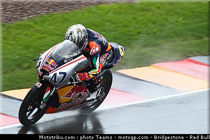 red_bull_motogp_rookie_cup_castellini_0001_allemagne_sachsenring_2012.jpg