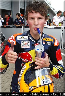 red_bull_motogp_rookie_cup_deroue_0002_allemagne_sachsenring_2012.jpg
