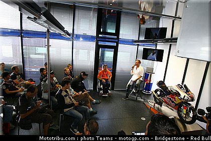 red_bull_motogp_rookie_cup_ktm_0003_allemagne_sachsenring_2012.jpg