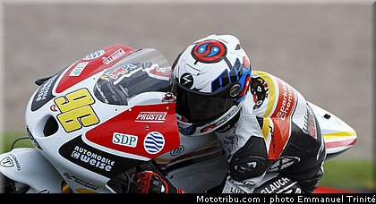 moto3_rossi_007_allemagne_sachsenring_2012.jpg