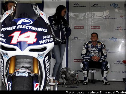 motogp_de_puniet_007_allemagne_sachsenring_2012.jpg