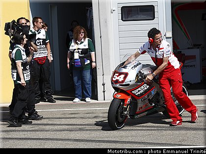 motogp_pasini_002_allemagne_sachsenring_2012.jpg