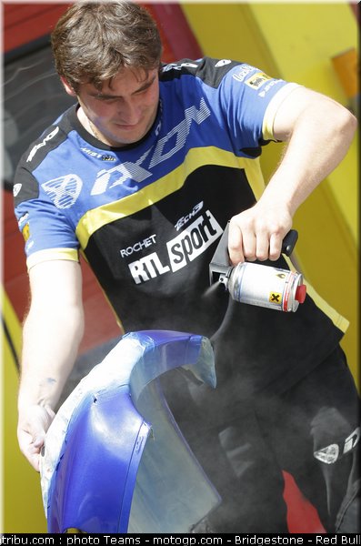 moto2_tech3_0001_italie_mugello_2012