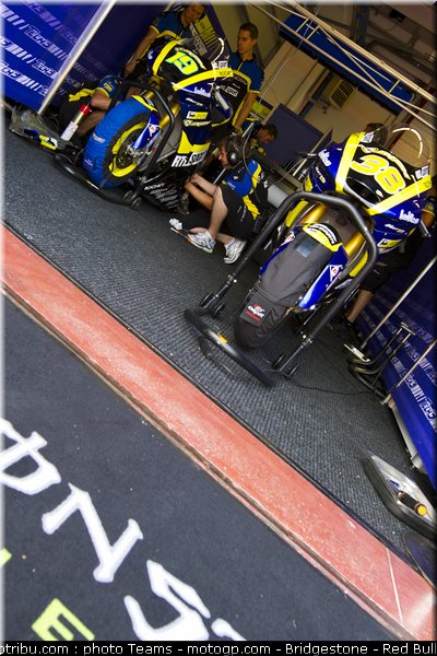 moto2_tech3_0002_italie_mugello_2012