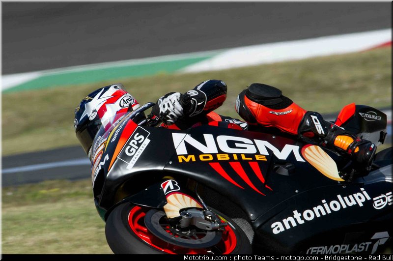 motogp_edwards_0003_italie_mugello_2012