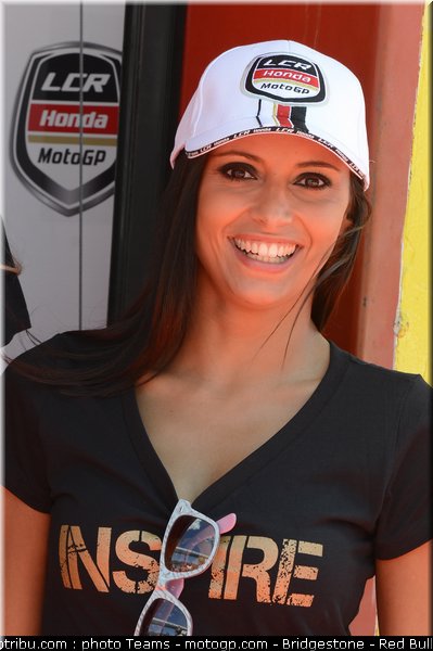motogp_pitbabe_0005_italie_mugello_2012
