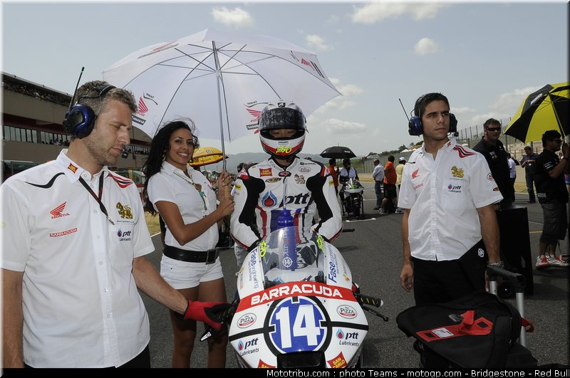 motogp_pitbabe_0014_italie_mugello_2012