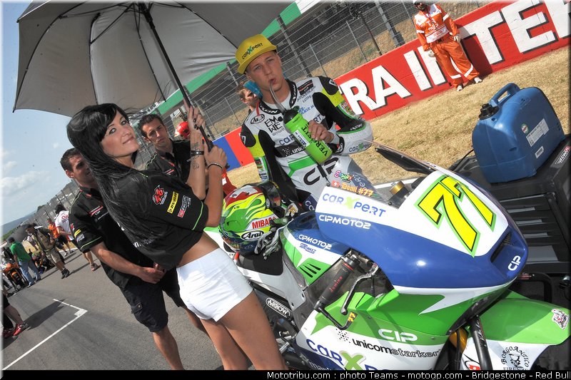 motogp_pitbabe_0037_italie_mugello_2012
