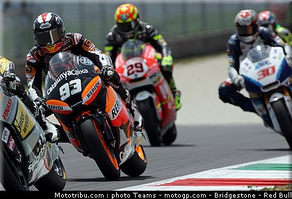 moto2_0015_italie_mugello_2012.jpg