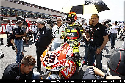 moto2_iannone_0002_italie_mugello_2012.jpg