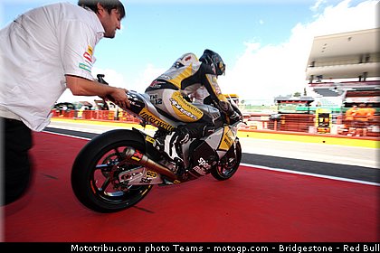 moto2_luthi_0002_italie_mugello_2012.jpg
